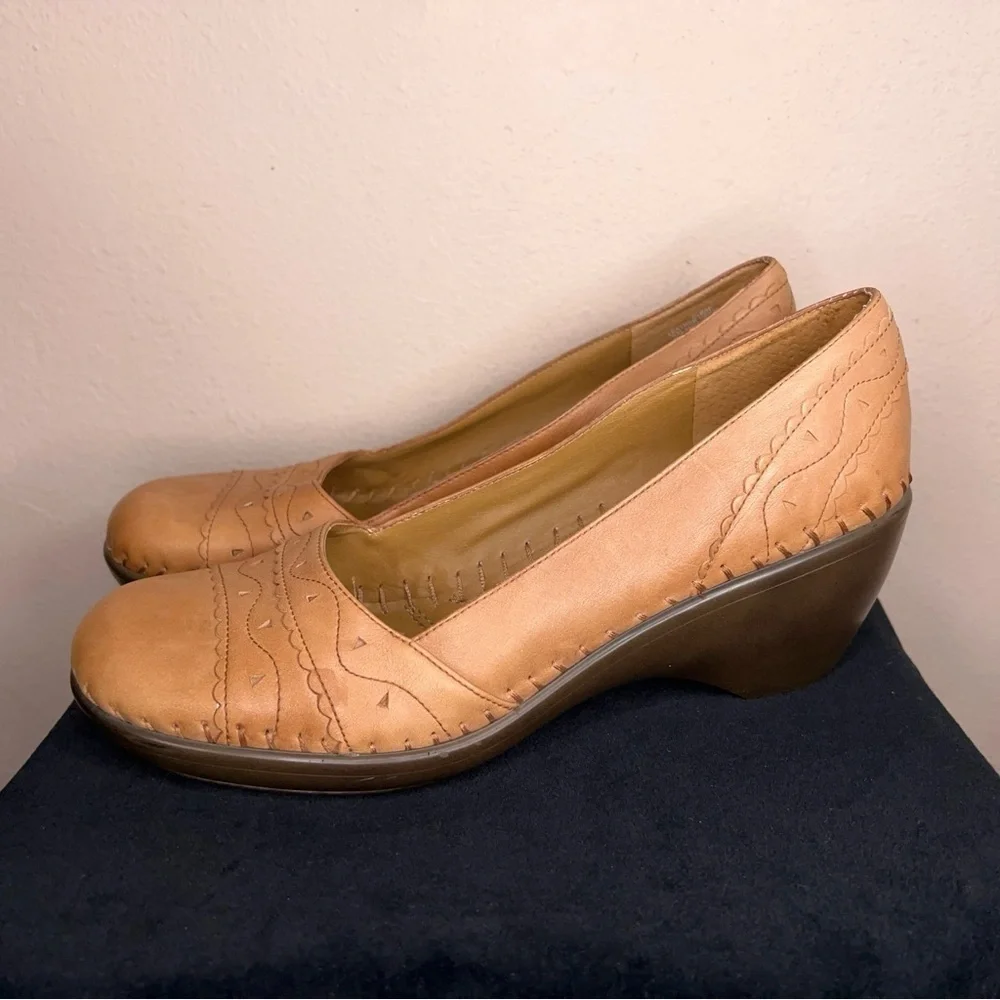 Womens Size 10M Easy Spirit Tan Brown Lether Wedge Shoes Y2K Style Western